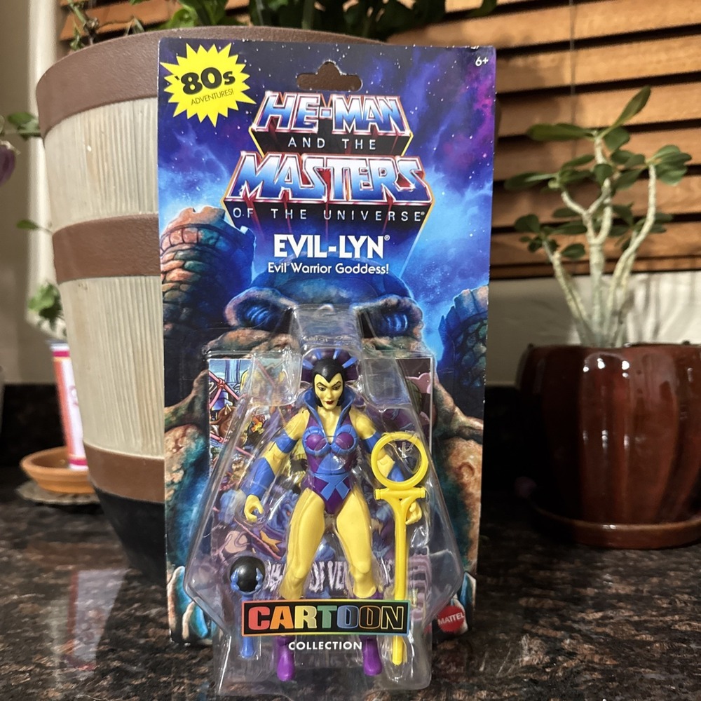 Evil-Lyn MASTERS OF THE UNIVERSE MOTU ORIGINS Retro Play International